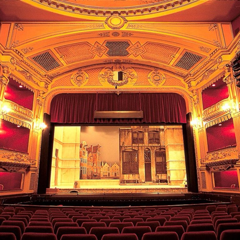 Arte, educación y unidad: el teatro en el siglo XXI