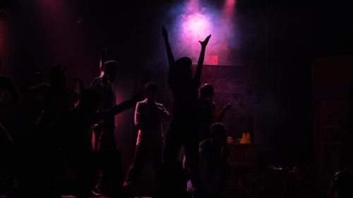 Spotlight-In-The-Heights-Adaption-037